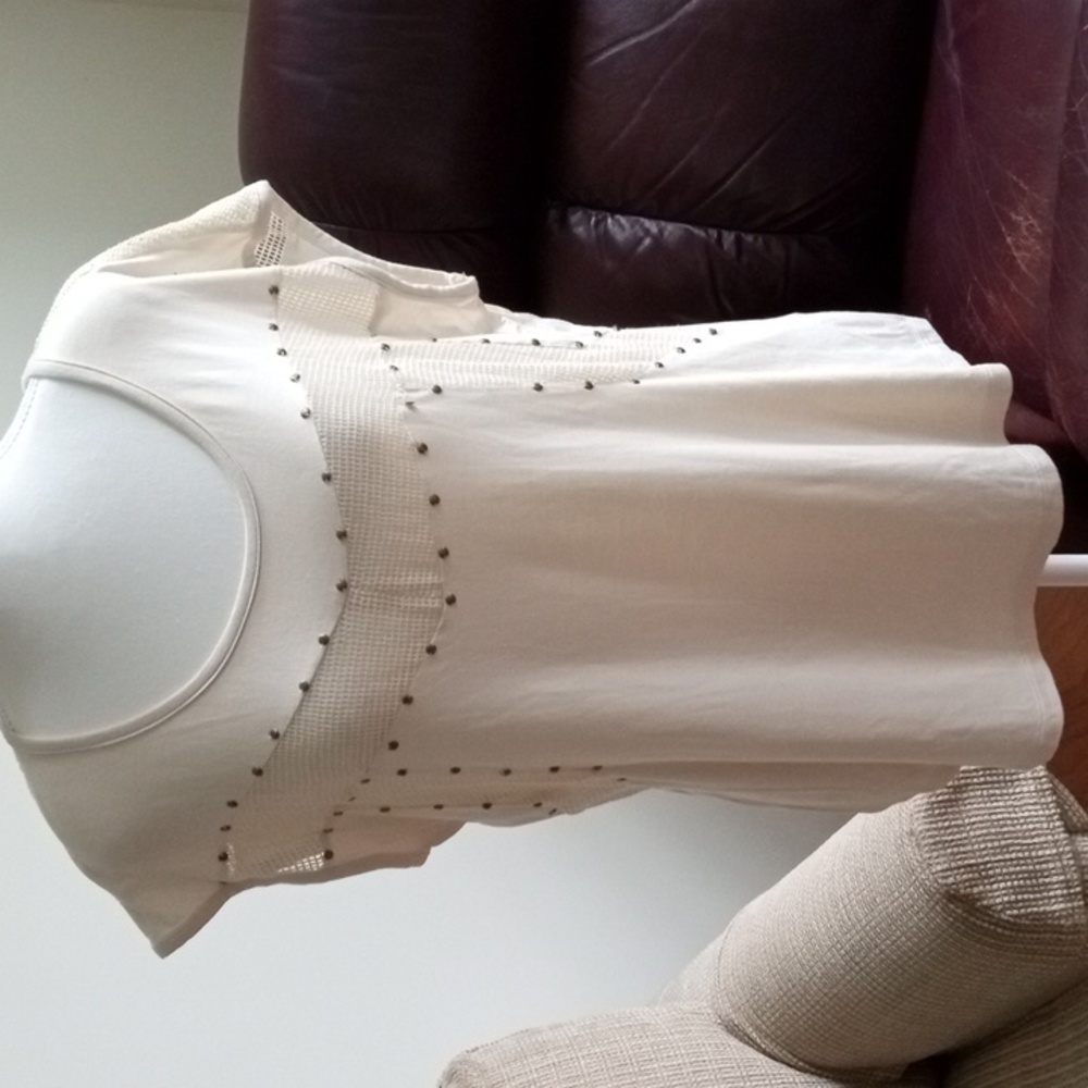 Maurices Medium off white cap sleeve top with lace and studs.  EUC